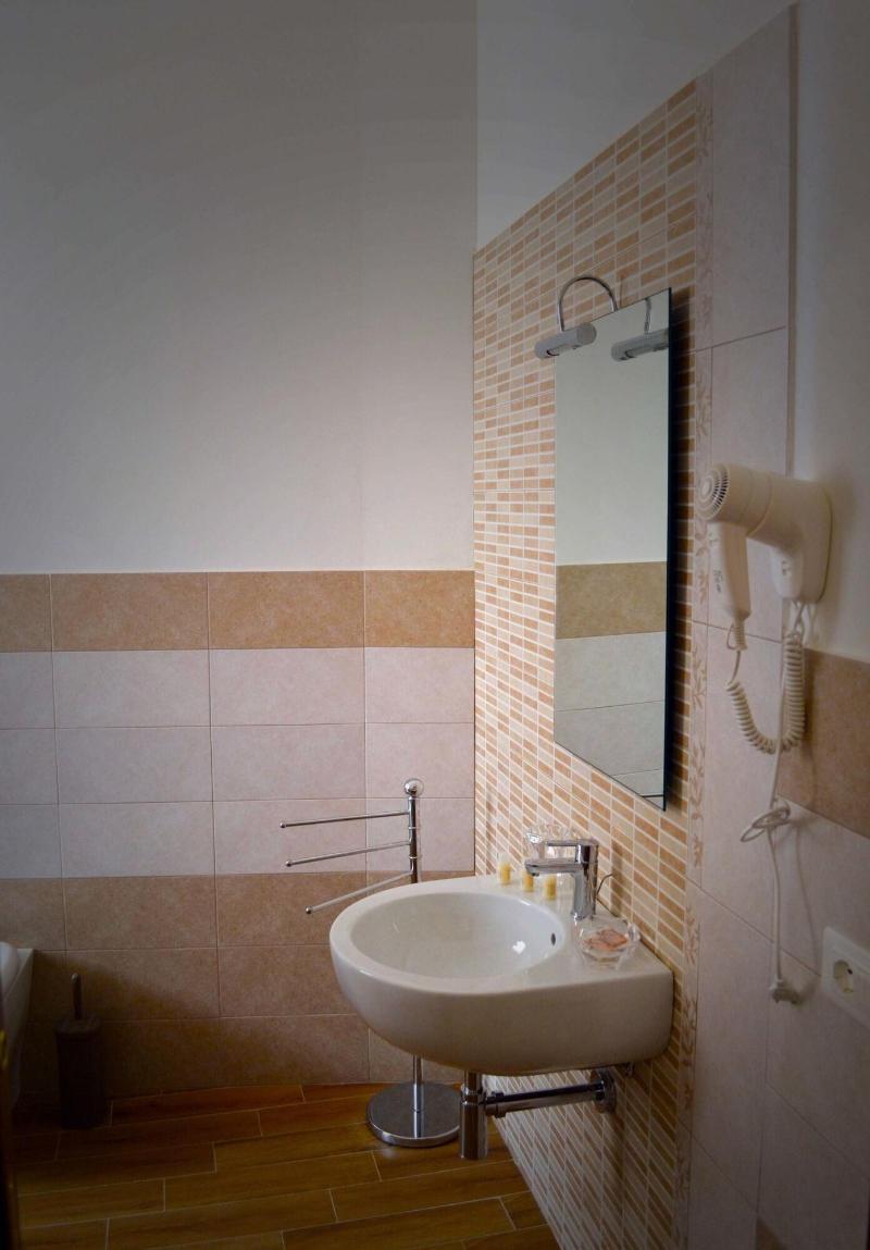 B&B Castiglione กุสโตนาชี ภายนอก รูปภาพ