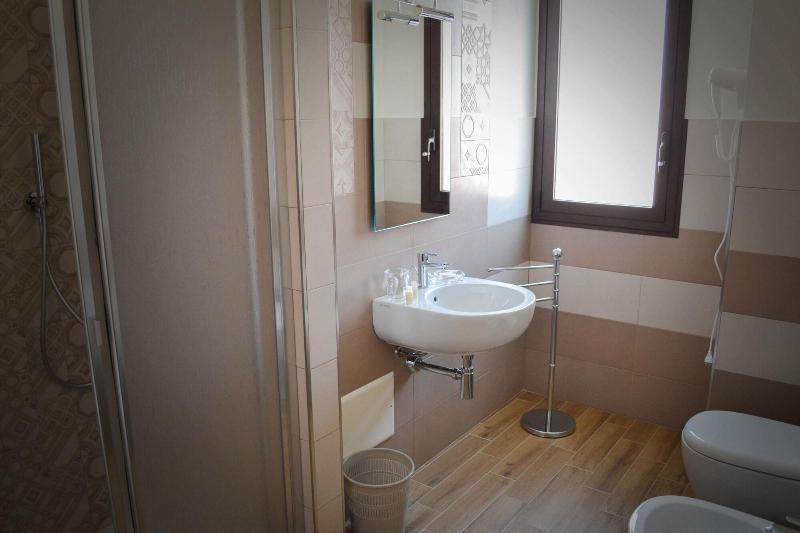 B&B Castiglione กุสโตนาชี ภายนอก รูปภาพ