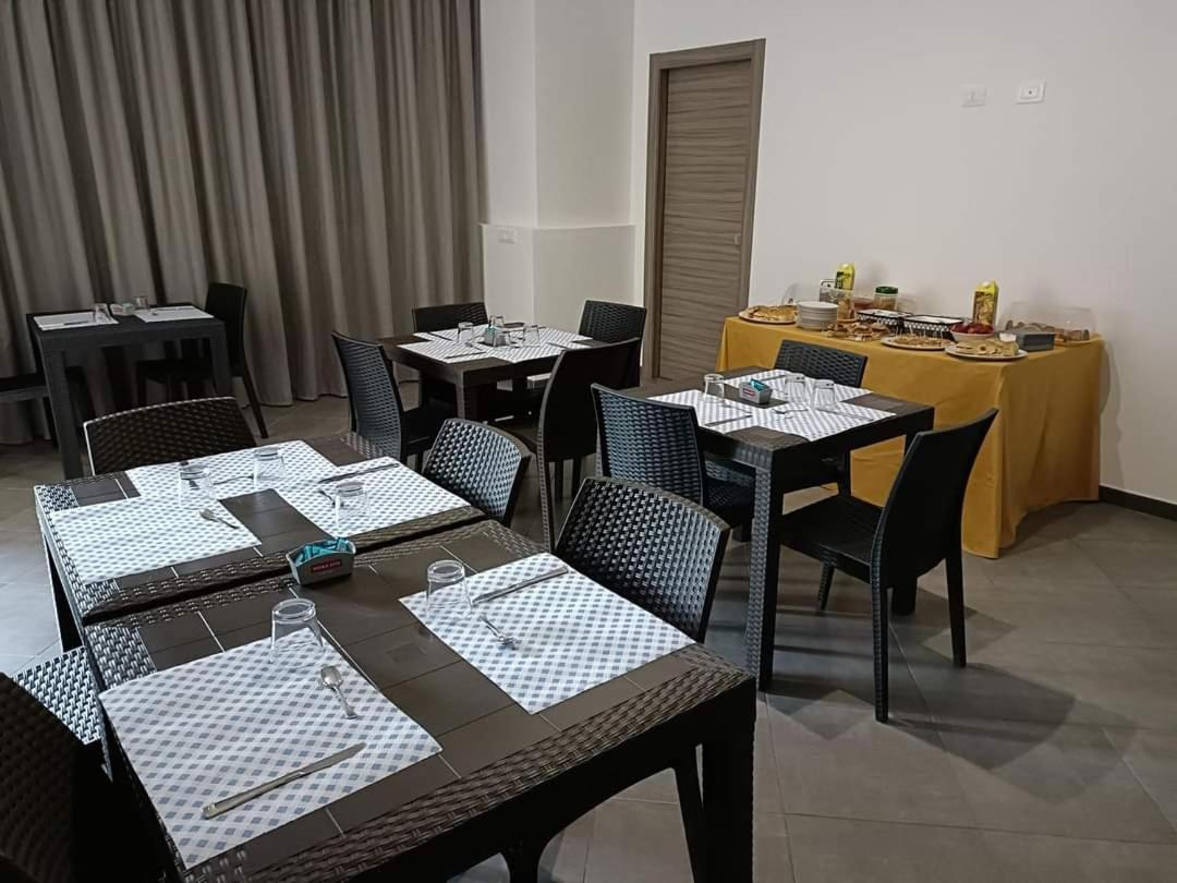 B&B Castiglione กุสโตนาชี ภายนอก รูปภาพ