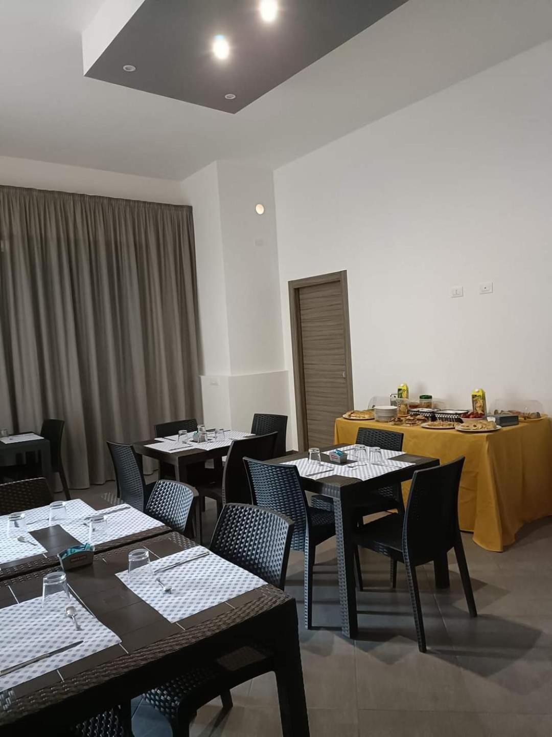 B&B Castiglione กุสโตนาชี ภายนอก รูปภาพ