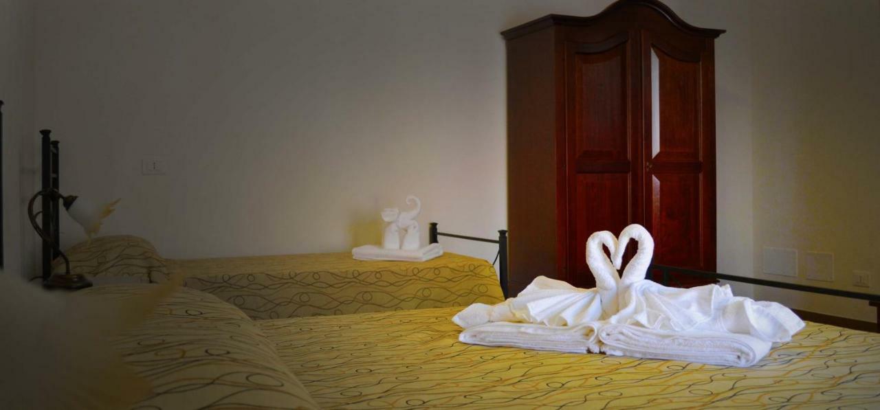 B&B Castiglione กุสโตนาชี ภายนอก รูปภาพ