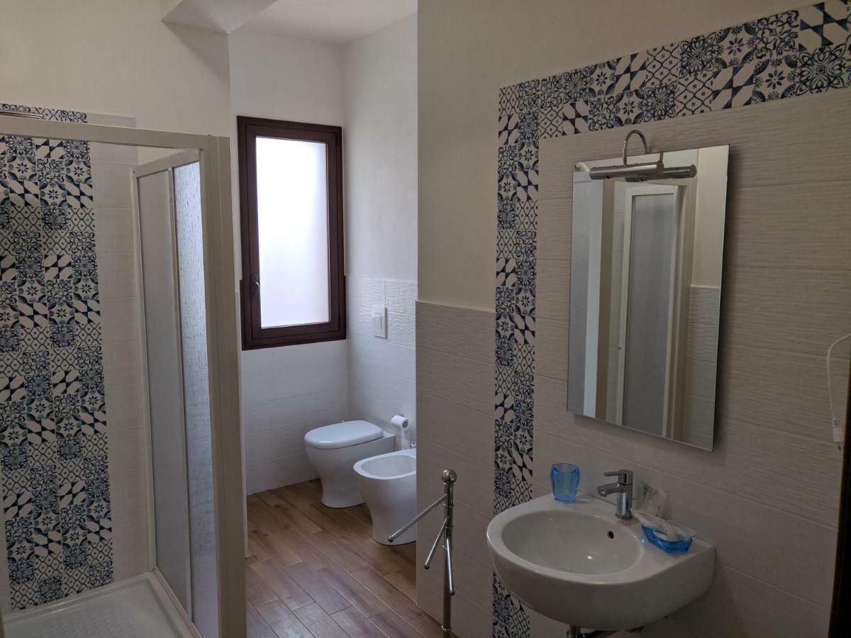 B&B Castiglione กุสโตนาชี ภายนอก รูปภาพ
